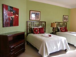 10 Bedroom Guesthouse - Montego Bay Cinnamon Hill Exterior foto